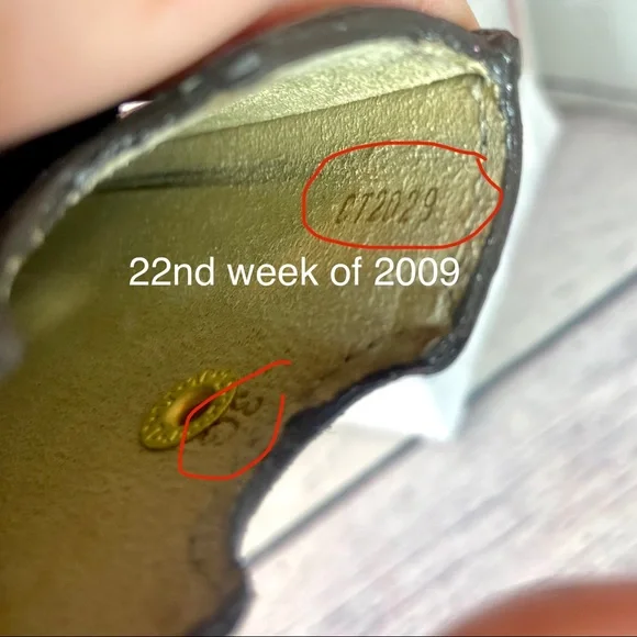 Louis Vuitton card holder keychain pouch converted from iPhone 3 case CUSTOM - Picture 10 of 12